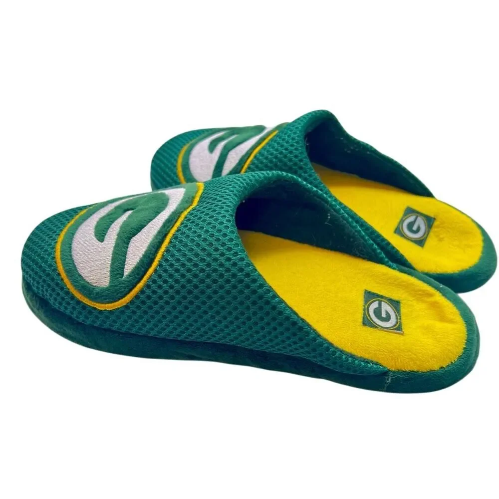 Green Bay Packers Plush Slide Slippers Size L 5-6  Boys NFL Football